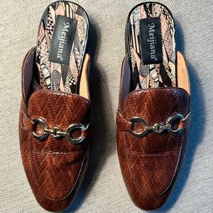 Men’s Meijiana Backless Loafer. Brown. Size 9.